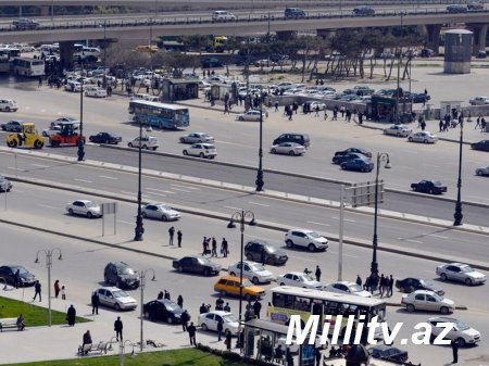 Bakıda sərnişin avtobusu qadını vurub öldürdü