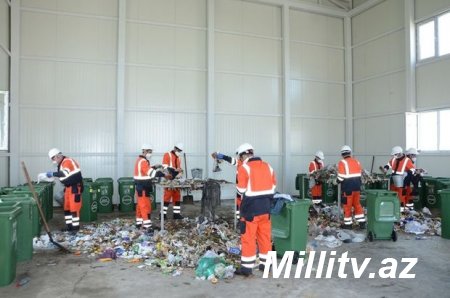 Bakının yeddi rayonuna yeni zibil konteynerləri qoyulub