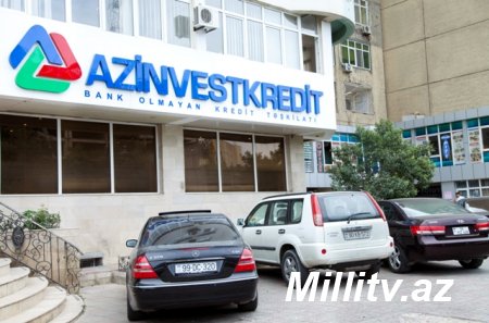 “Azinvestkredit” BOKT-un təsisçilərindən biri payını satıb