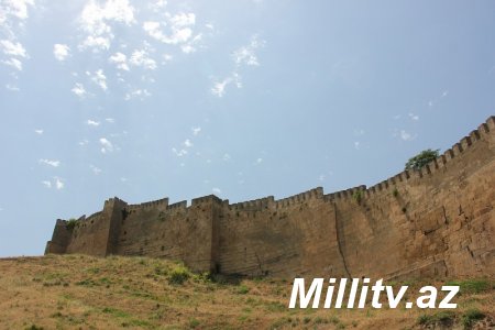 Arxeoloqlar Narın-Qalada qədim yaşayış məskəni tapıblar