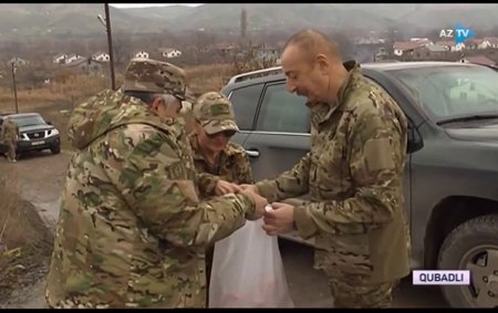 Prezidentlə xanımı Qubadlıdan Bakıya xurma sovqatı gətirdi - Video