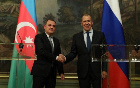 Ceyhun Bayramov və Sergey Lavrov arasında telefon danışığı oldu