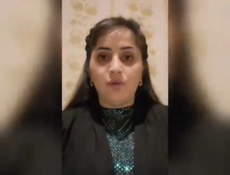 Məktəbdə ayaqyolunun olmaması ilə bağlı narazılıq edən müəllim danışdı: “Boynunuza alın ki,…” – VİDEO