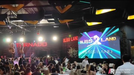 "Blissland Tornado" adlı Restoranda həci qanunları - Ağsaqqal özünü Adnan Oktara bənzədir