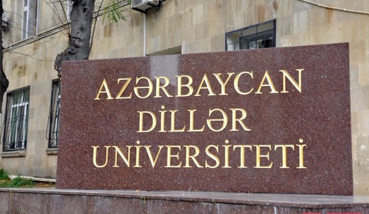 DİL MÜƏLLİMİ TAPILMAYAN DİLLƏR UNİVERSİTETİ - Bu universitetdə bəzi fənnlərin adı var, özü yoxdur